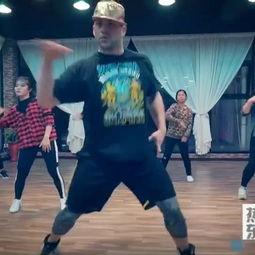 成人怎么学舞蹈男生视频,成人男性舞蹈学习视频教程解析